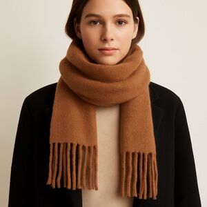🍂 Cozy Brown Fuzzy Fringe Scarf – Soft, Chic & Minimalist Core